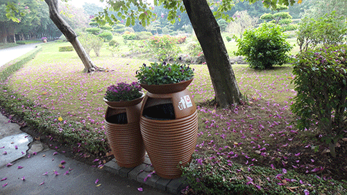  汕頭玻璃鋼花盆垃圾桶，點(diǎn)綴公園好環(huán)境。